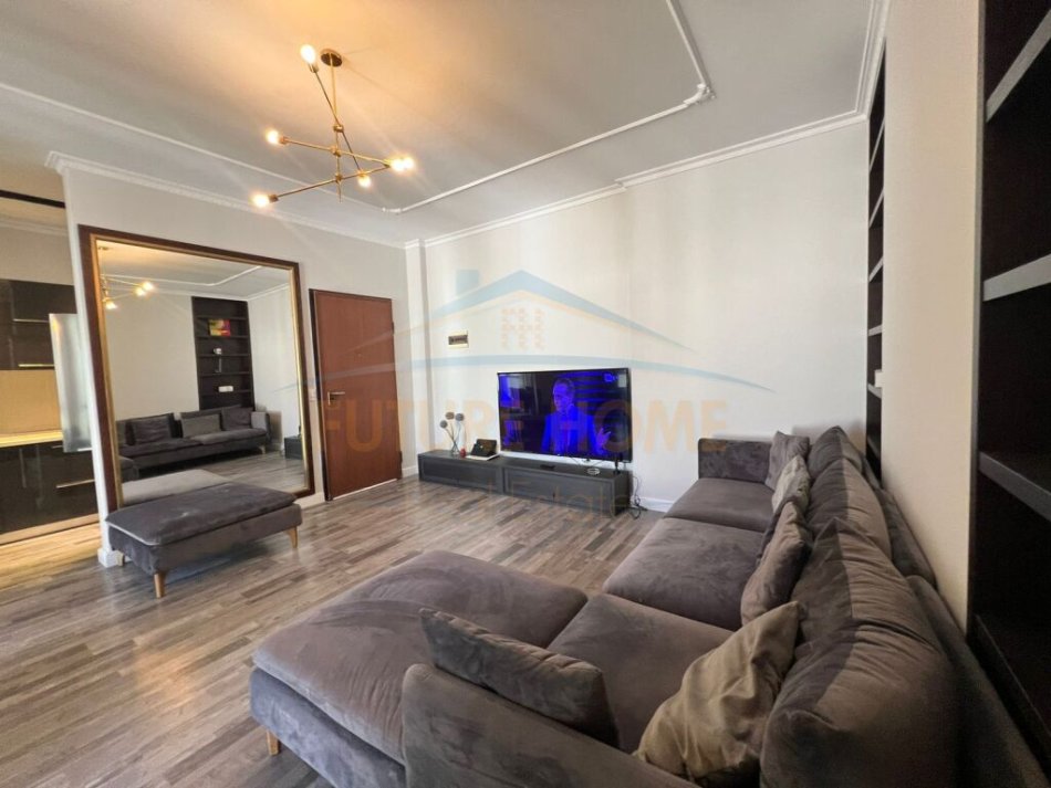 Tirane, shes apartament 2+1+Ballkon Kati 4, 102 m² 230.000 € (Liqeni Thate)