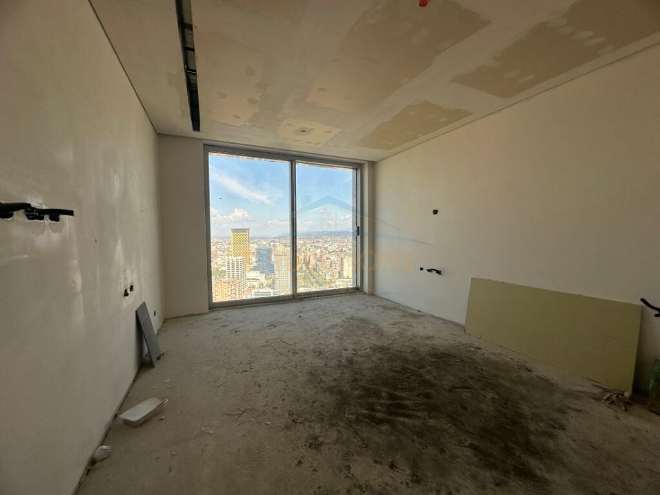 Tirane, shes 2+1+Ballkon Kati 21, 151 m² 573.000 € (Bulevardi Bajram Curri)