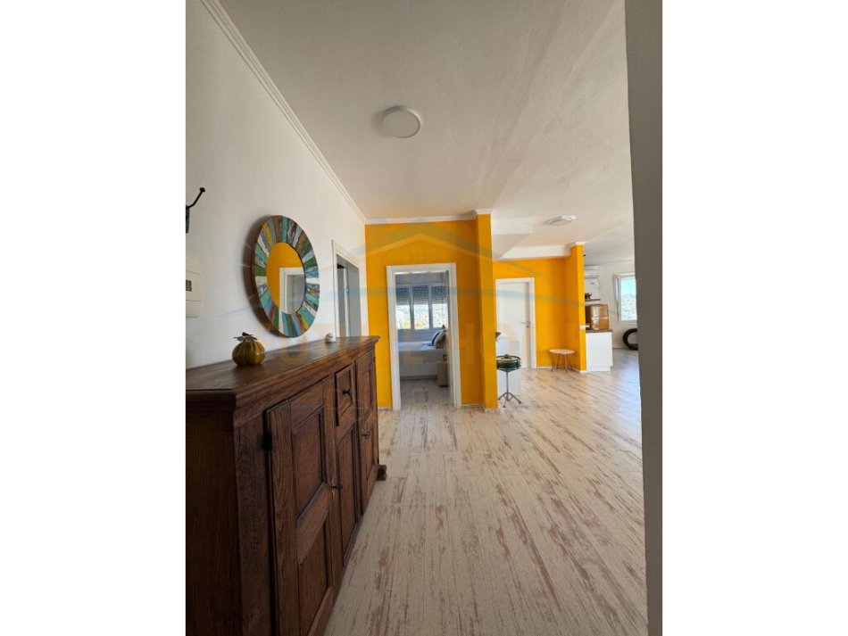 Durres, shitet apartament 2+1+Ballkon Kati 14, 134 m² 195.000 € (Shkembi i Kavajes, Durres)