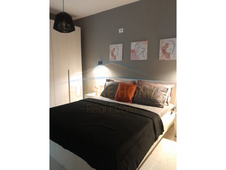 Tirane, jepet me qera 2+1 Kati 5, 70 m² 850 € (Myslym Shyri)