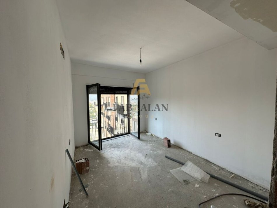 Tirane, shitet apartament 2+1 Kati 2, 100 m² 160.000 € (Kodra e Diellit 2)