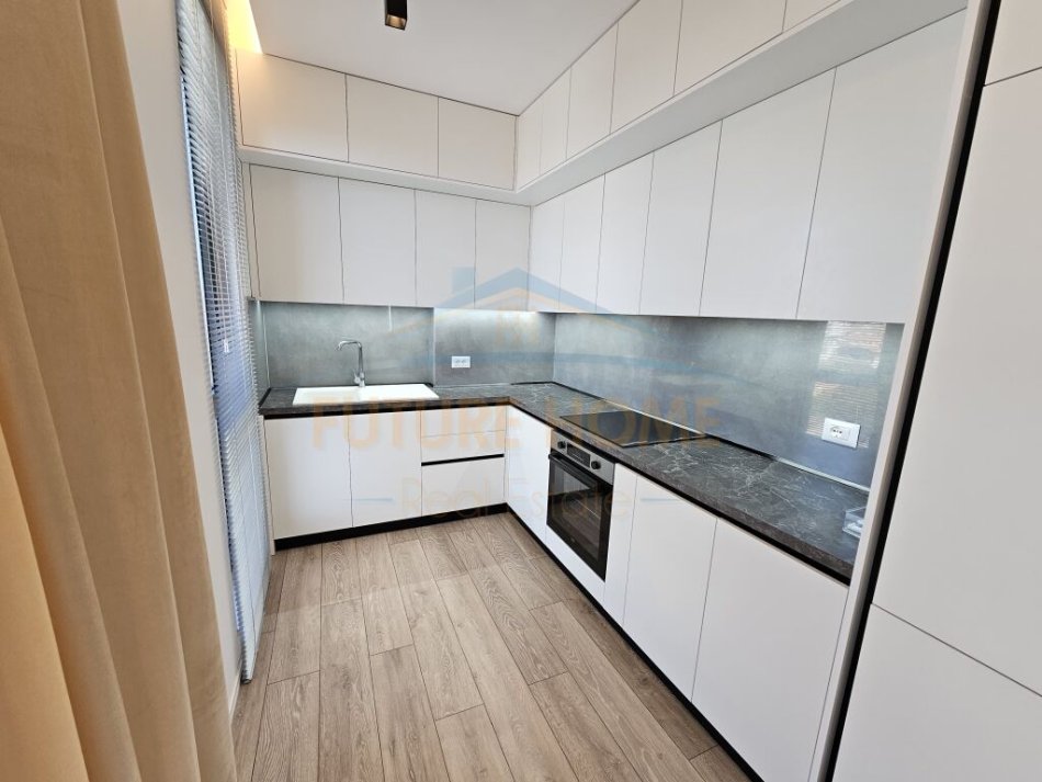 Tirane, shitet apartament 1+1 Kati 1, 71 m² 155.000 € (Bulevardi i Ri)