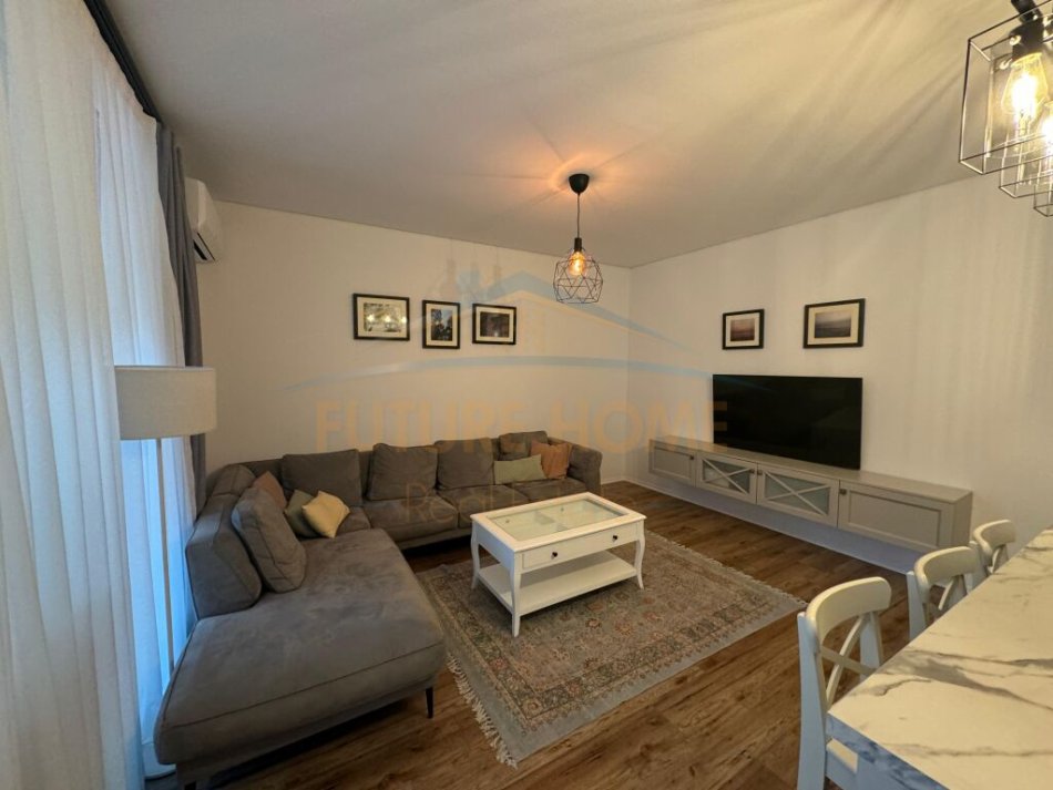 Durres, shitet apartament 2+1 Kati 0, 306 m² 340.000 € (San Pietro , Gjiri Lalzit .)