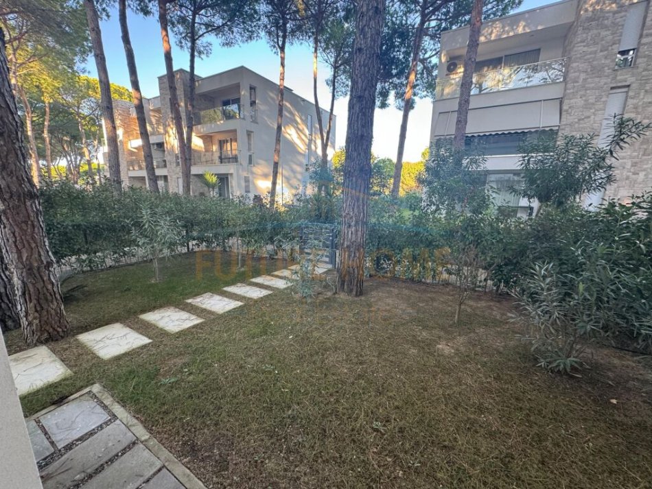 Durres, shitet apartament 2+1 Kati 0, 306 m² 340.000 € (San Pietro , Gjiri Lalzit .)