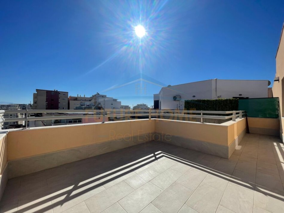 Durres, shitet apartament 2+1 Kati 9, 74 m² 123.000 € (Kazazi, Durres)