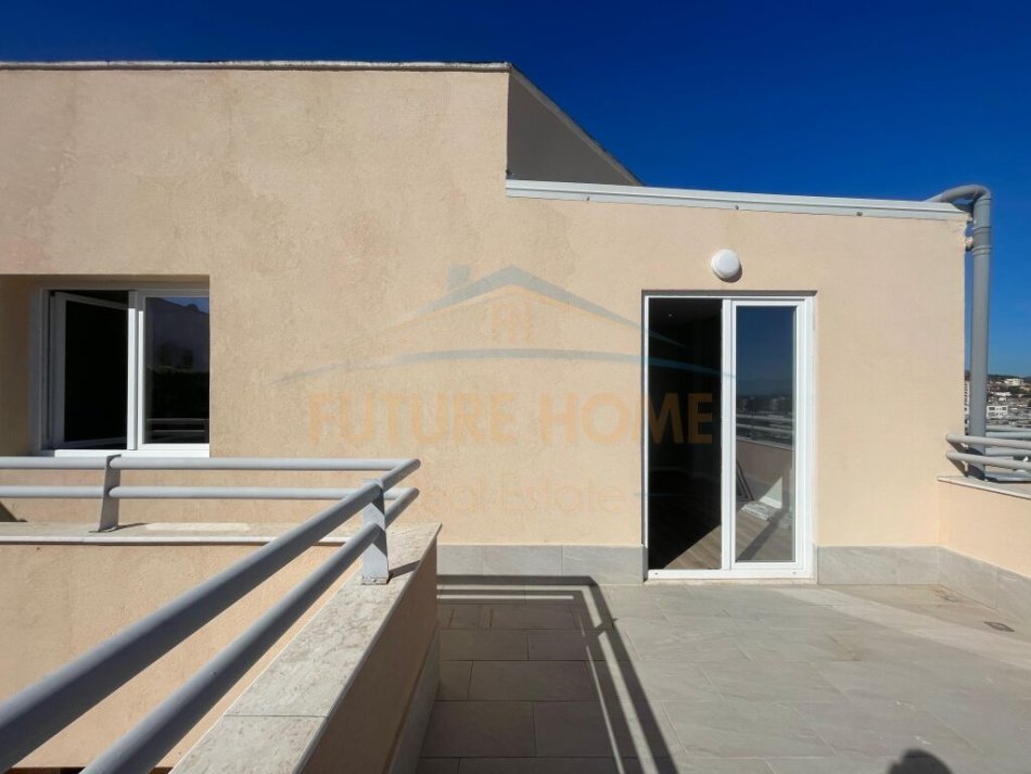 Durres, shitet apartament 2+1 Kati 9, 74 m² 123.000 € (Kazazi, Durres)