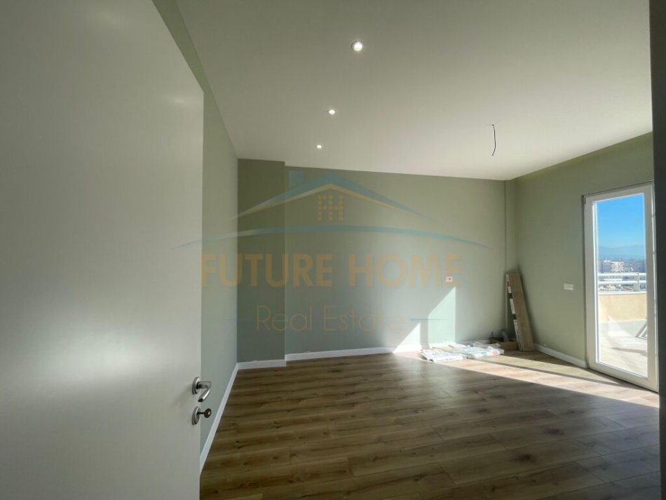 Durres, shitet apartament 2+1 Kati 9, 74 m² 123.000 € (Kazazi, Durres)