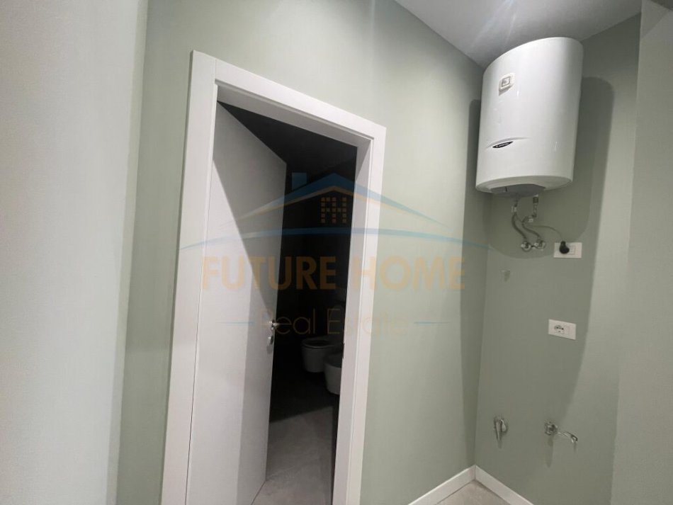 Durres, shitet apartament 2+1+Ballkon Kati 9, 74 m² 123.000 € (DURRES)