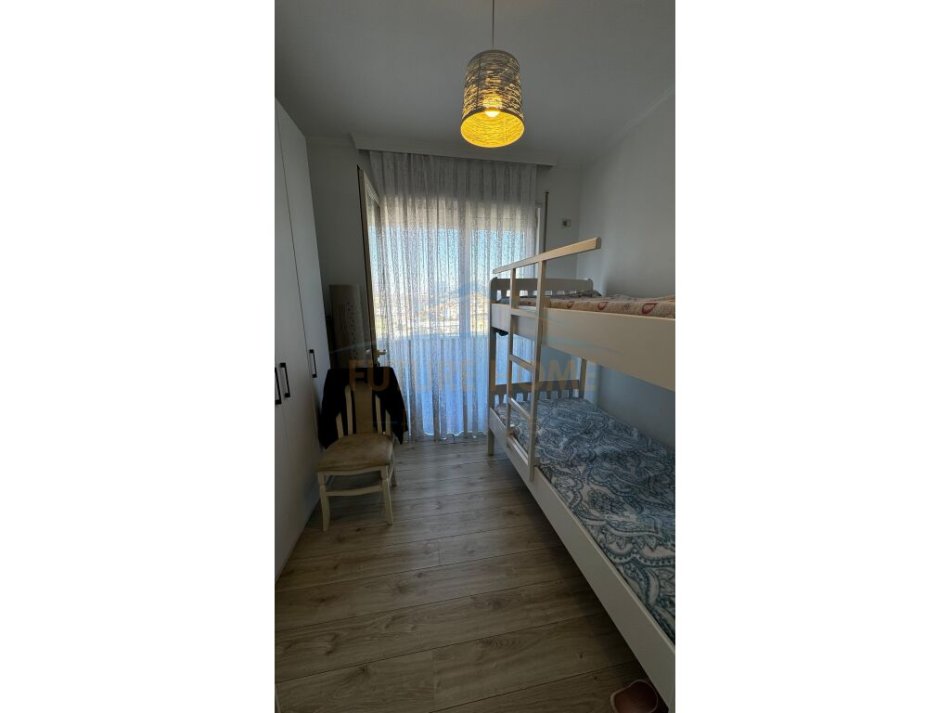 Tirane, shes apartament 2+1 , (Karl Gega)