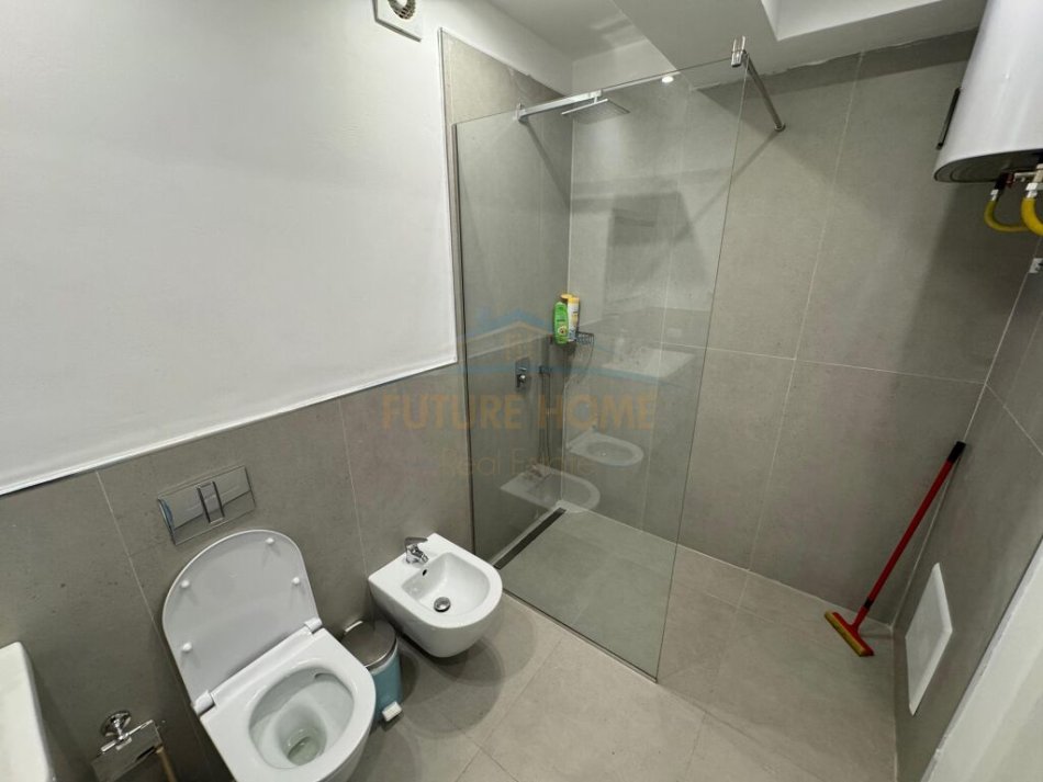 Tirane, shitet apartament 1+1+Ballkon Kati 3, 84 m² 128.000 € (Vasil Shanto, ura Nisharakut)