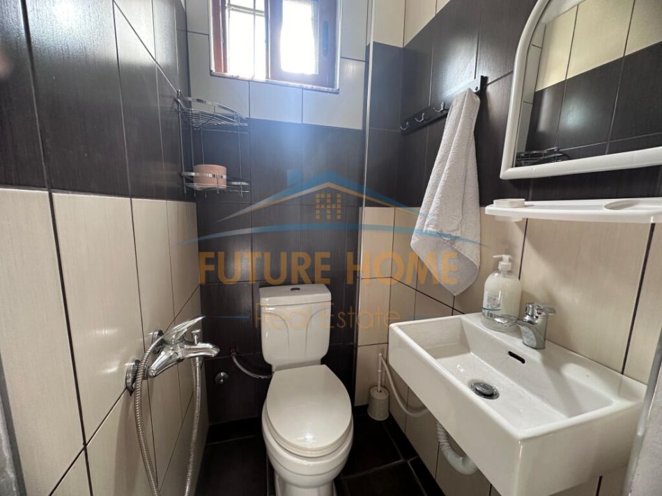 Tirane, jepet me qera apartament 3+1+Ballkon Kati 0, 128 m² 600 € (Sauk)