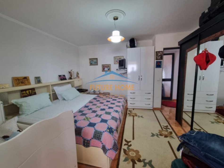 Tirane, shitet apartament 3+1 Kati 3, 103 m² 144.000 € (Sheshi Shtraus)