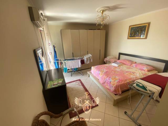 Durres, jepet me qera apartament 2+1+A+BLK Kati 9, 100 m² 400 Euro (vollga)
