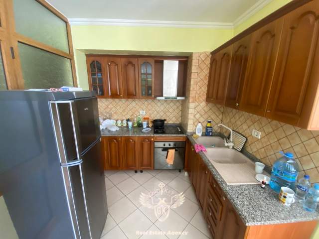 Durres, jepet me qera apartament 2+1+A+BLK Kati 9, 100 m² 400 Euro (vollga)