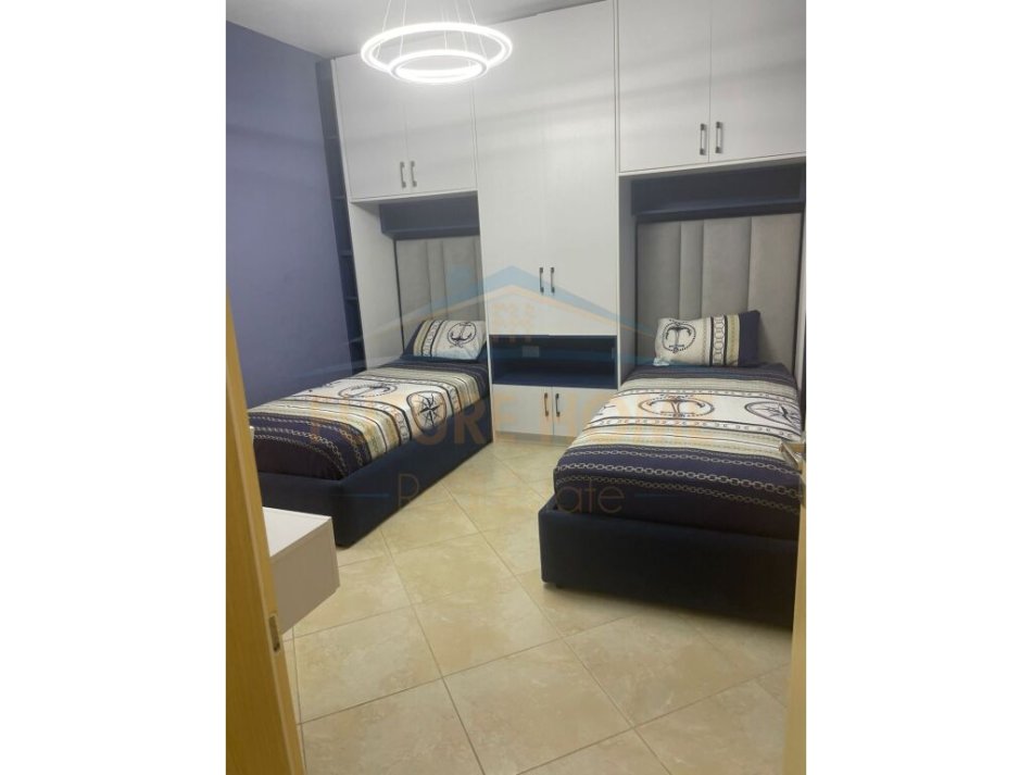 Shkembi Kavajes, shitet apartament 2+1 Kati 2, 105 m² 160.000 € 