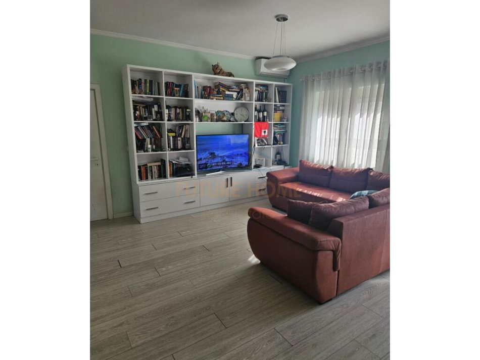 Tirane, shitet 3+1+Aneks+Ballkon Kati 5, 205.000 € (Sheshi Wilson)