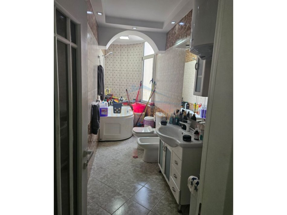 Tirane, shitet apartament 3+1 Kati 5, 86 m² 205.000 € (SHESHI WILLSON)
