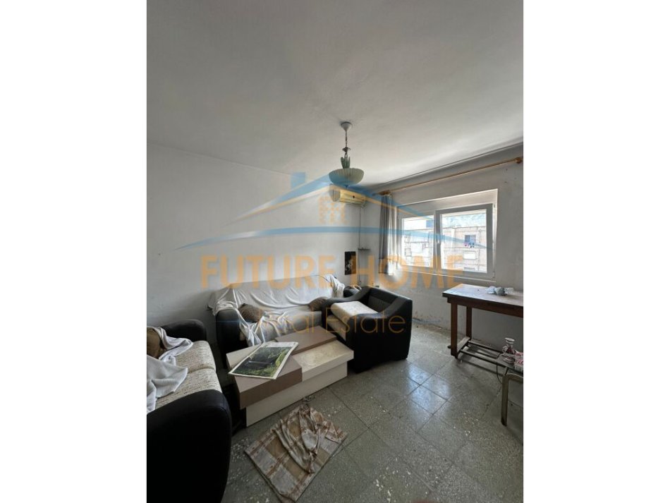 Tirane, shitet apartament 1+1+Ballkon Kati 5, 52 m² 75.000 € (ALIDEM)