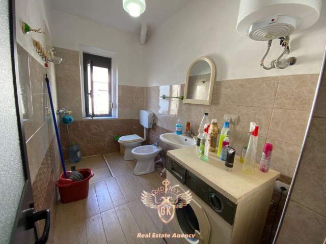 Durres, ofert apartament 1+1+BLK Kati 4, 60 m² 25.000 Leke (GJYKATA DURRES)
