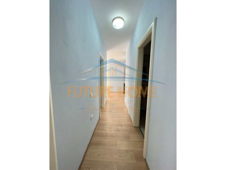 Tirane, shitet apartament 2+1+Ballkon Kati 3, 114 m² 170.000 € (Unaza e Re)