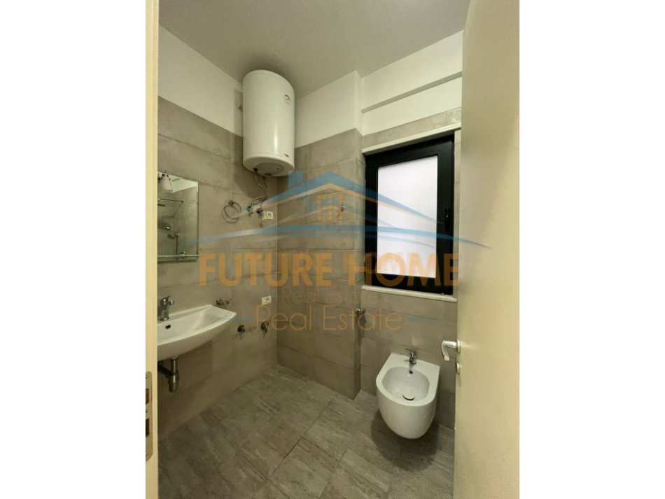Tirane, shitet apartament 2+1 Kati 2, 114 m² 170.000 € (Green City)