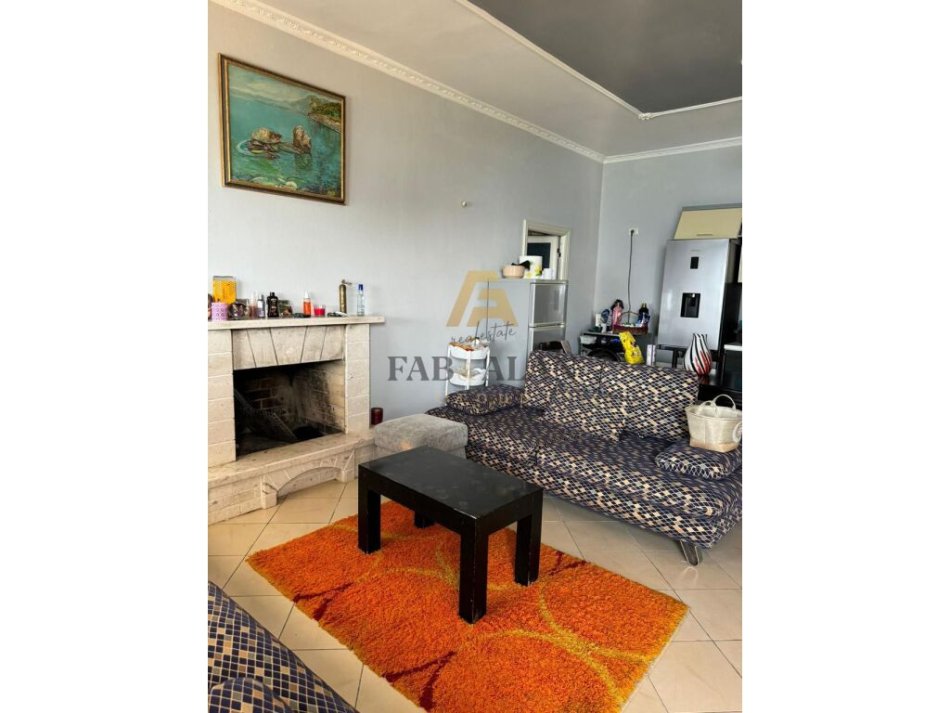Radhime - Orikum, shitet shtepi 2 Katshe, 85 m²+200 m² Toke, 230.000 € (Jonufer Vlore)