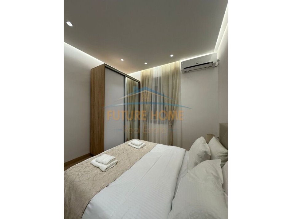 Tirane, jepet me qera apartament 1+1 Kati 2, 40 m² 800 € (Blloku)