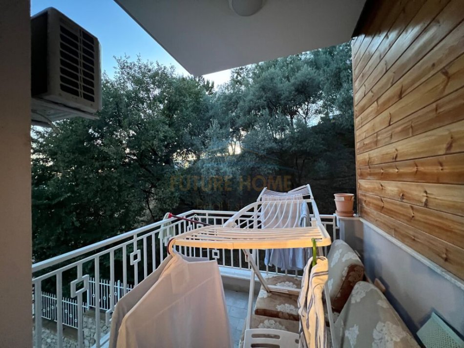 Tirane, shitet apartament 2+1+Aneks+Ballkon Kati 2, 83 m² 120.000 € (Fresku)