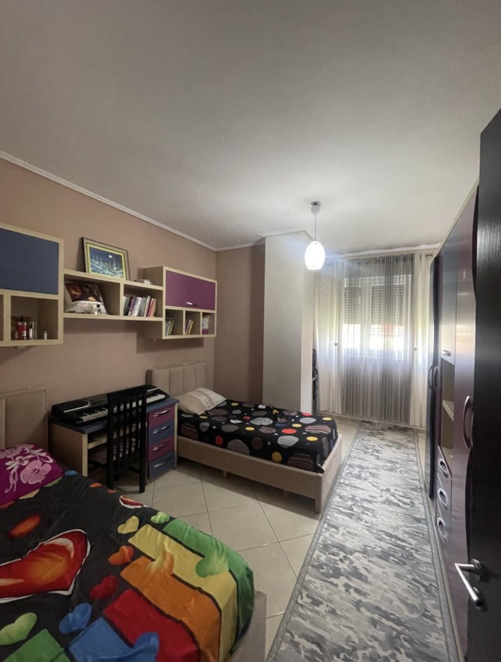 Apartament 2+1+2 per shitje tek Varri i Bamit(Xhamlliku)