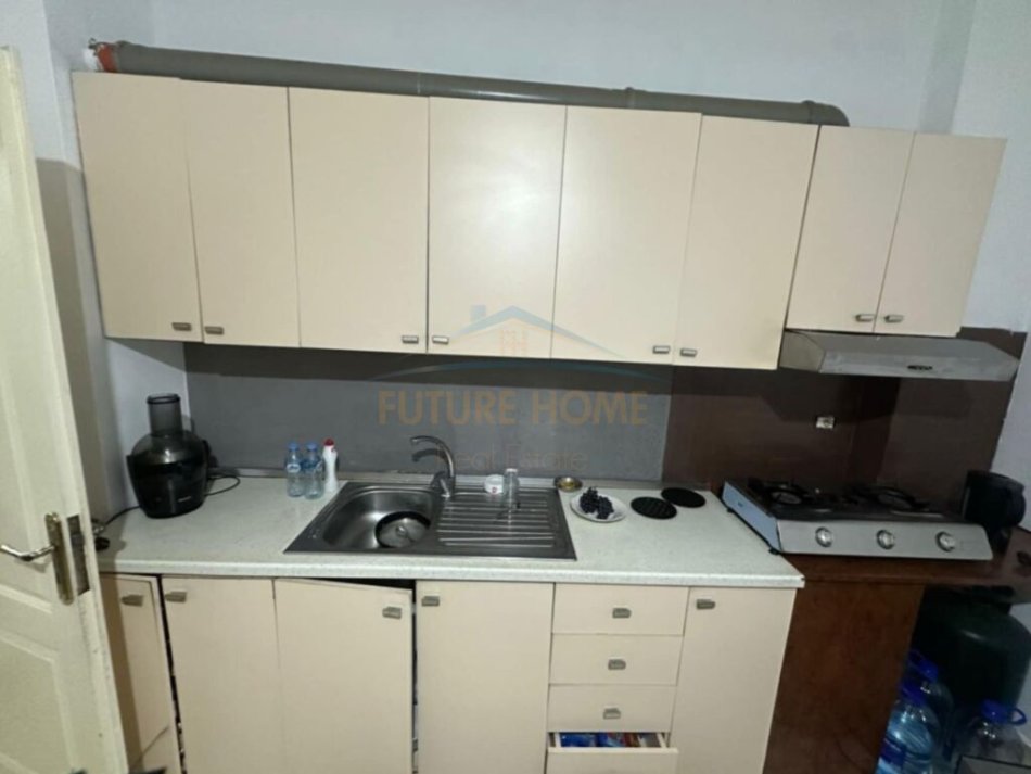 Tirane, shitet 1+1 , 54 m² 64.500 € (Rruga Shefqet Kuka)