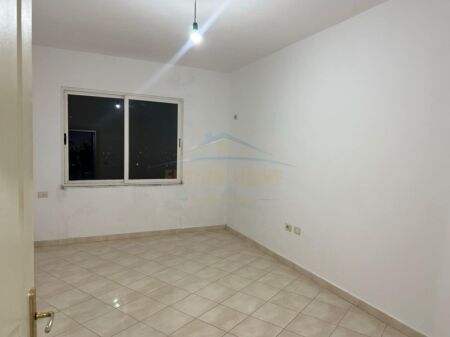 Tirane, shitet apartament 1+1+Ballkon Kati 5, 64 m² 82500 € (Rruga Shefqet Kuka, Fresku, Tiranë AREA45288)