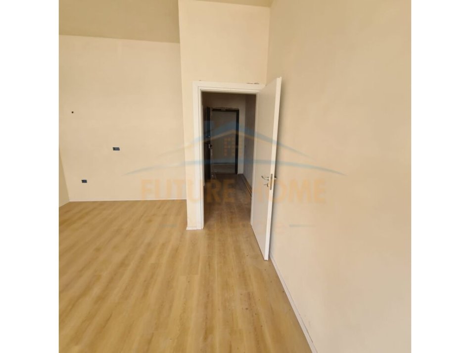 Tirane, shes apartament 2+1+Ballkon Kati 6, 120 m² 264.000 € (Bulevardi Gjergj Fishta)
