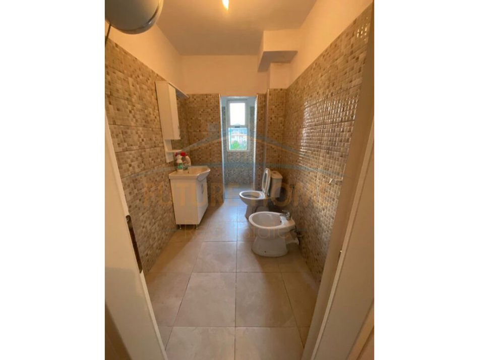 Durres, shitet apartament 1+1 Kati 4, 57 m² 67.000 € (Qemal Mici, Durres)