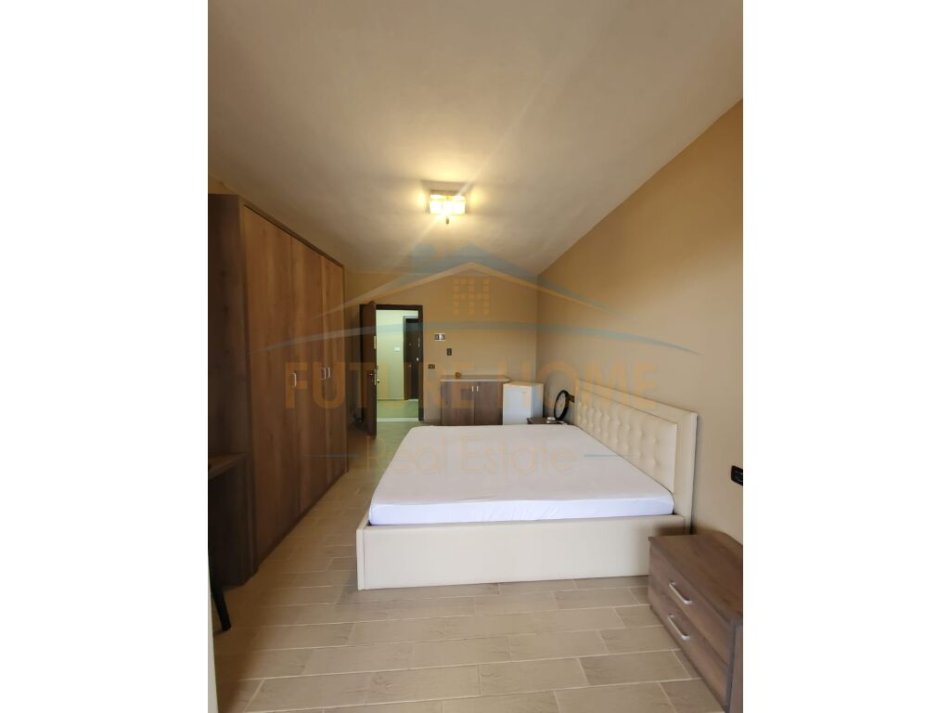 Tirane, jepet me qera hotel Kati 6, 500 m² 5.000 € (Fresk)