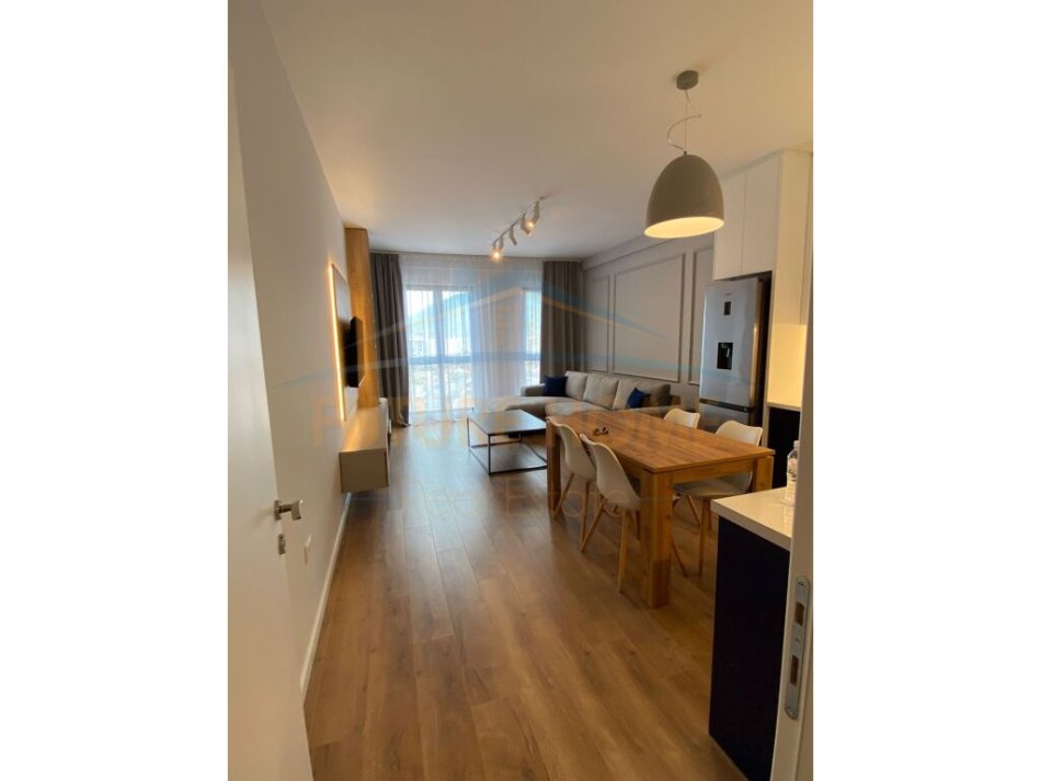 Tirane, shitet apartament 2+1+Ballkon Kati 6, 97 m² 239.000 € (KOMPLEKSI ARLIS FARMACIA 10)