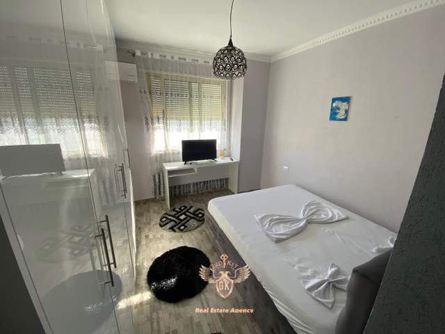 Durres, jepet me qera apartament 2+1+A Kati 5, 100 m² 500 Euro (🏡Lagja 13,Plazh Durres)