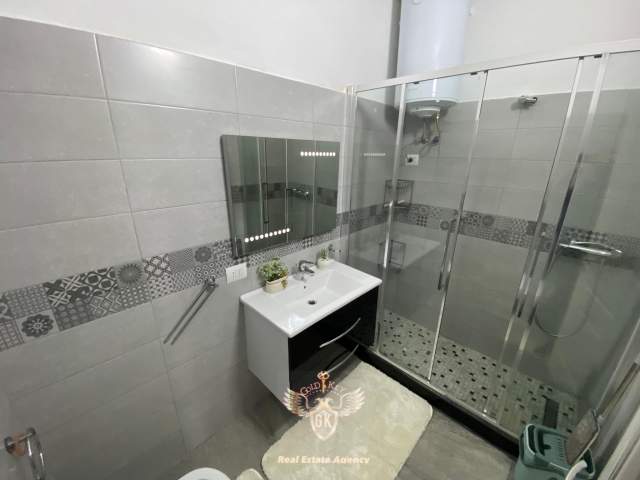 Durres, jepet me qera apartament 2+1+A Kati 5, 100 m² 500 Euro (🏡Lagja 13,Plazh Durres)