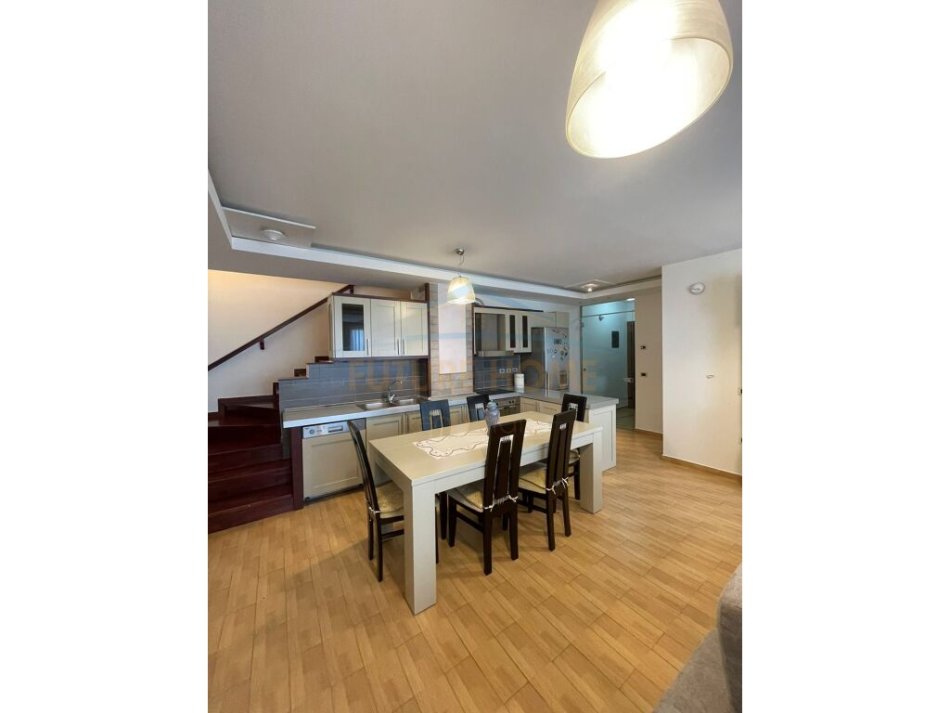 Tirane, jepet me qera apartament duplex 2+1+Aneks+Ballkon Kati 3, 128 m² 1.100 € (Rezidenca Kodra e Diellit 1)