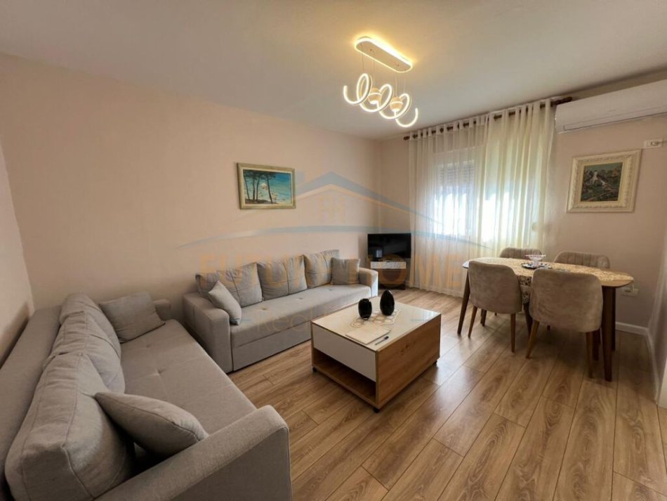 Durres, shitet apartament 1+1 Kati 4, 56 m² 65.000 € (Prane Spitalit, Durres)