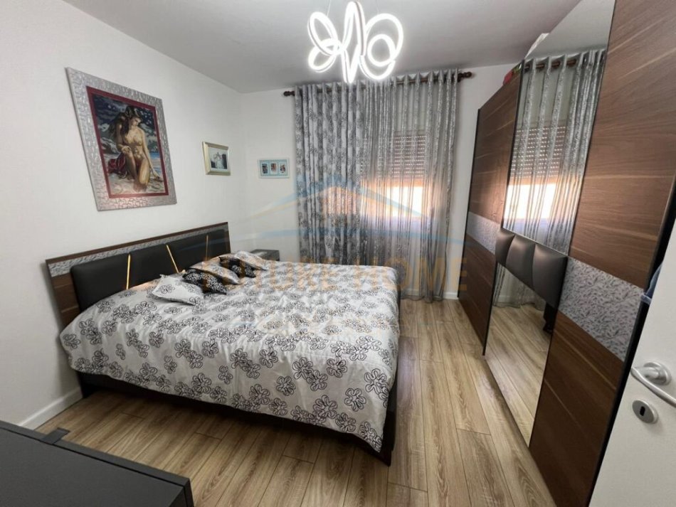 Durres, shitet apartament 1+1 Kati 4, 56 m² 65.000 € (Prane Spitalit, Durres)