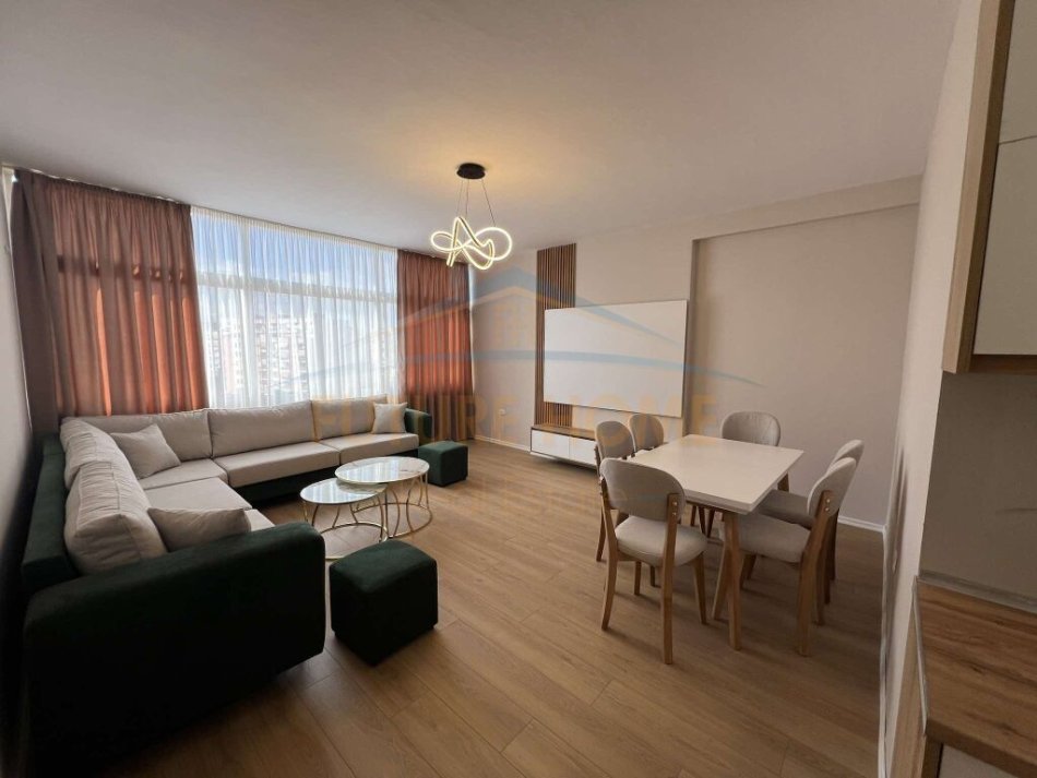 Tirane, shitet apartament 2+1 Kati 7, 89 m² 120.000 € (UNAZA E RE)