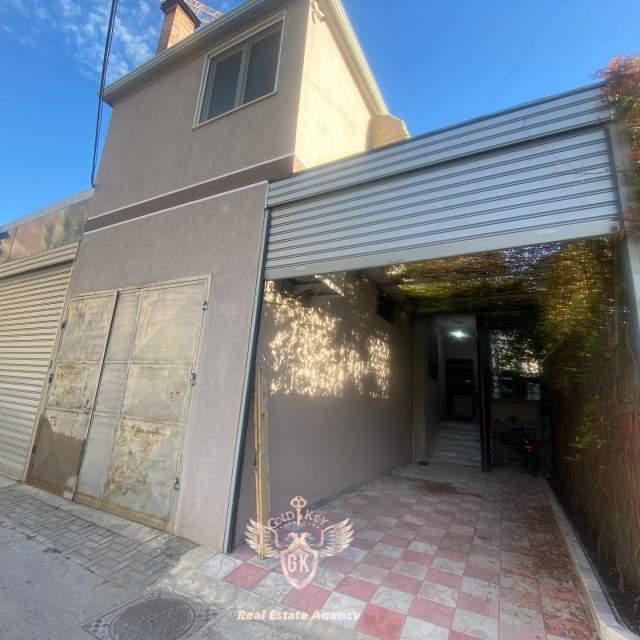 Durres, jap me qera apartament 1+1+A+BLK Kati 1, 300 Euro (UJESJELLSI)