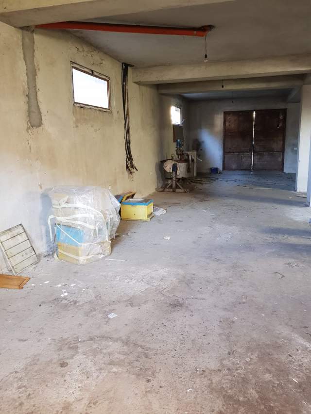 Elbasan, shitet shtepi 333 m² 100.000 Euro