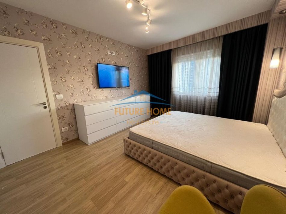 Tirane, shitet apartament 2+1+Aneks+Ballkon Kati 4, 120 m² 220.000 € (Unaza e re)