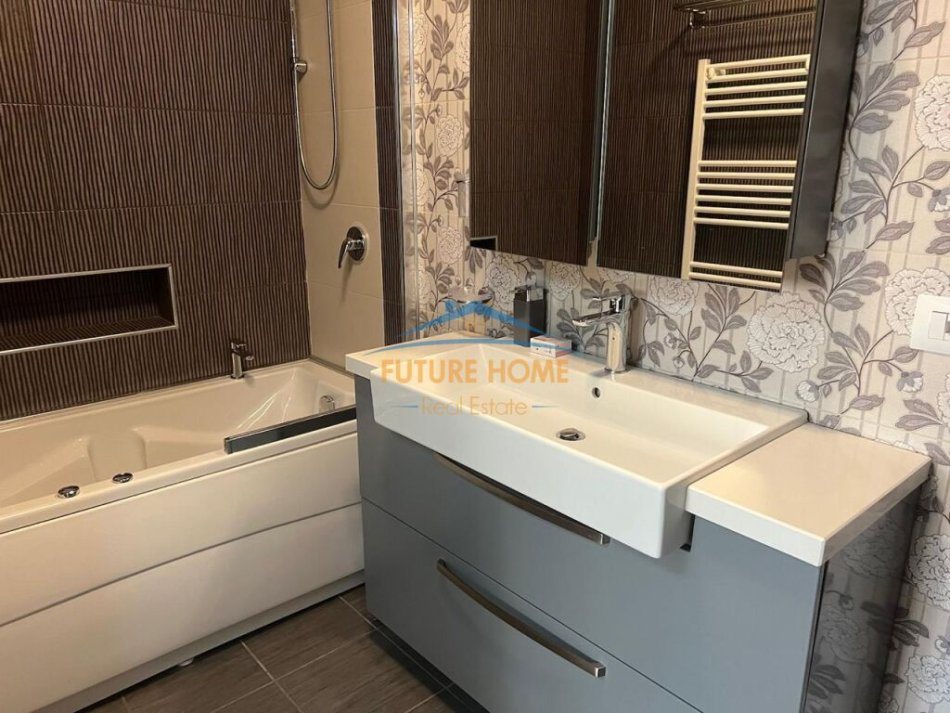 Tirane, shitet apartament 2+1+Aneks+Ballkon Kati 4, 120 m² 220.000 € (Unaza e re)