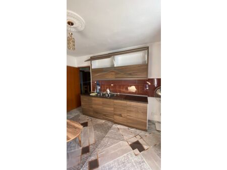 Tirane, jepet me qera apartament 2+1+Ballkon Kati 3, 65 m² 350 € (prane shkolles Musine Kokalari, Kombinat, Tiranë AREA45490)