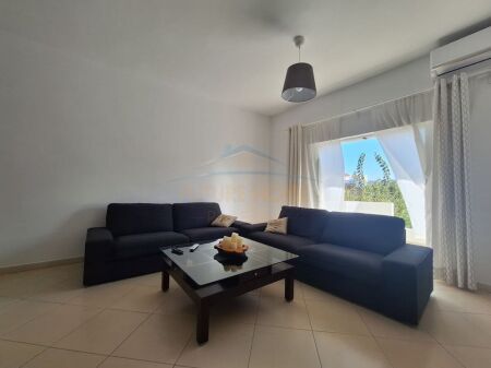 Durres, jepet me qera apartament 2+1+2 Kati 2, 129 m² 450 € (Rruga e Miqesise, Durres AREA45494)