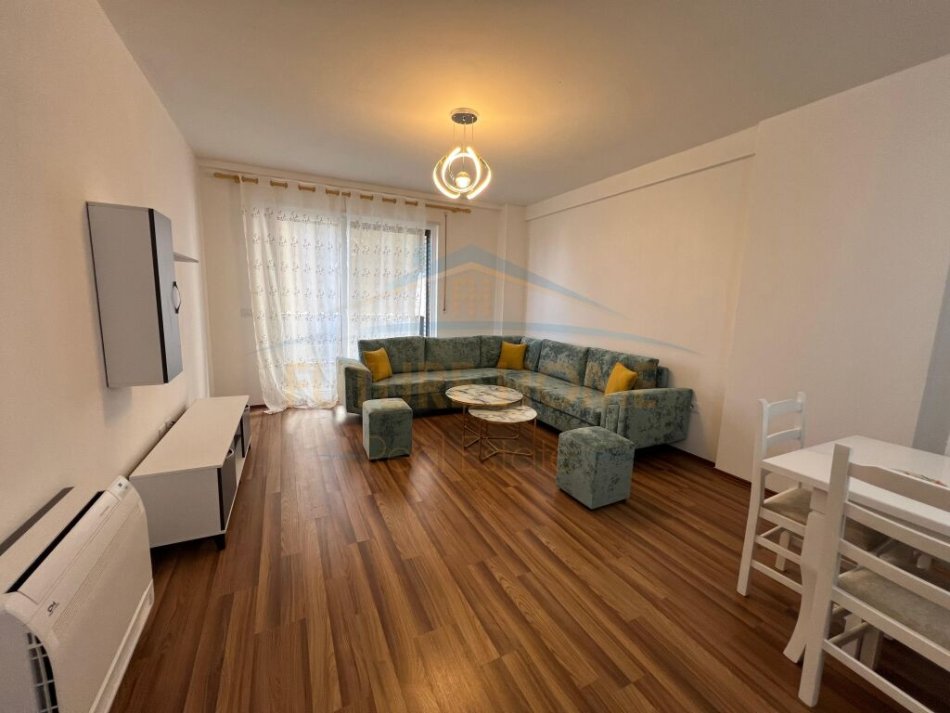 Tirane, shitet apartament 2+1+Aneks Kati 1, 100 m² (Unaza e Re)