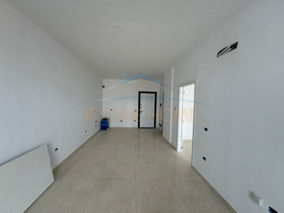 Durres, shitet apartament 1+1 Kati 7, 71 m² 111.755 € (Qerret, Durres)