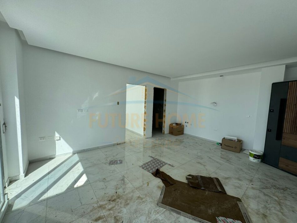 Durres, shitet apartament+verande | Penthouse 1+1 Kati 9, 95 m² 146.000 € (Qerret, Durres)
